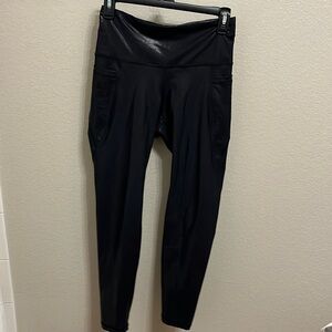 Shiny Black Metallic 7/8 Old Navy Powersoft leggings